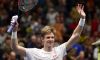Kevin Anderson dona 100 dollari a ace per aiutare la California