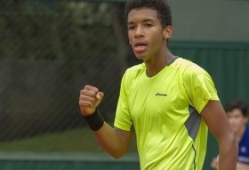 Félix Auger-Aliassime diventa professionista