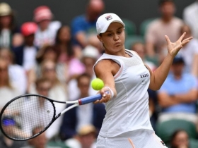 Ashleigh Barty nella foto