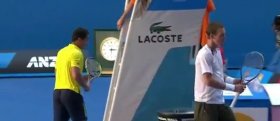 Tomas Berdych si rifiuta di stringere la mano a Nicolas Almagro