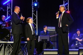 Il Presidente della FIT Angelo Binaghi e il Presidente del CONI Giovanni Malagò con l'11enne Pietro Caiello, tesserato n.300.000 FIT (foto Baccara)