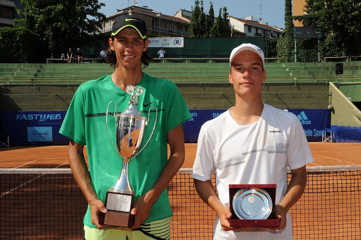 Il vincitore dell'edizione 2017 del Trofeo Bonfiglio Alexei Popyrin (a sinistra) e il finalista Marko Miladinovic - Foto Francesco Panunzio
