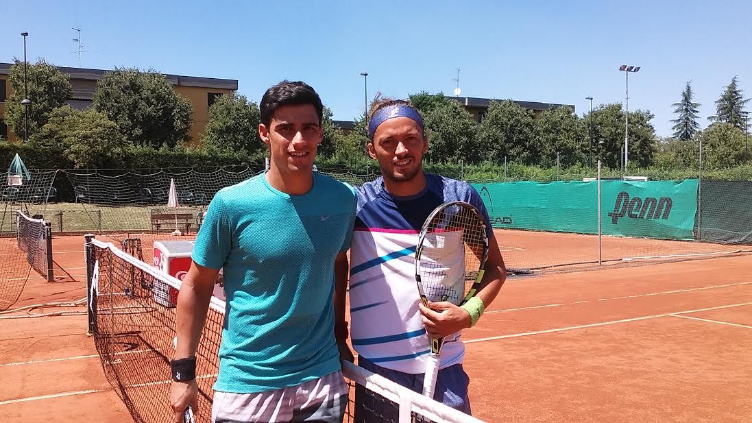 Marco Bortolotti nella foto con il brasiliano Leite