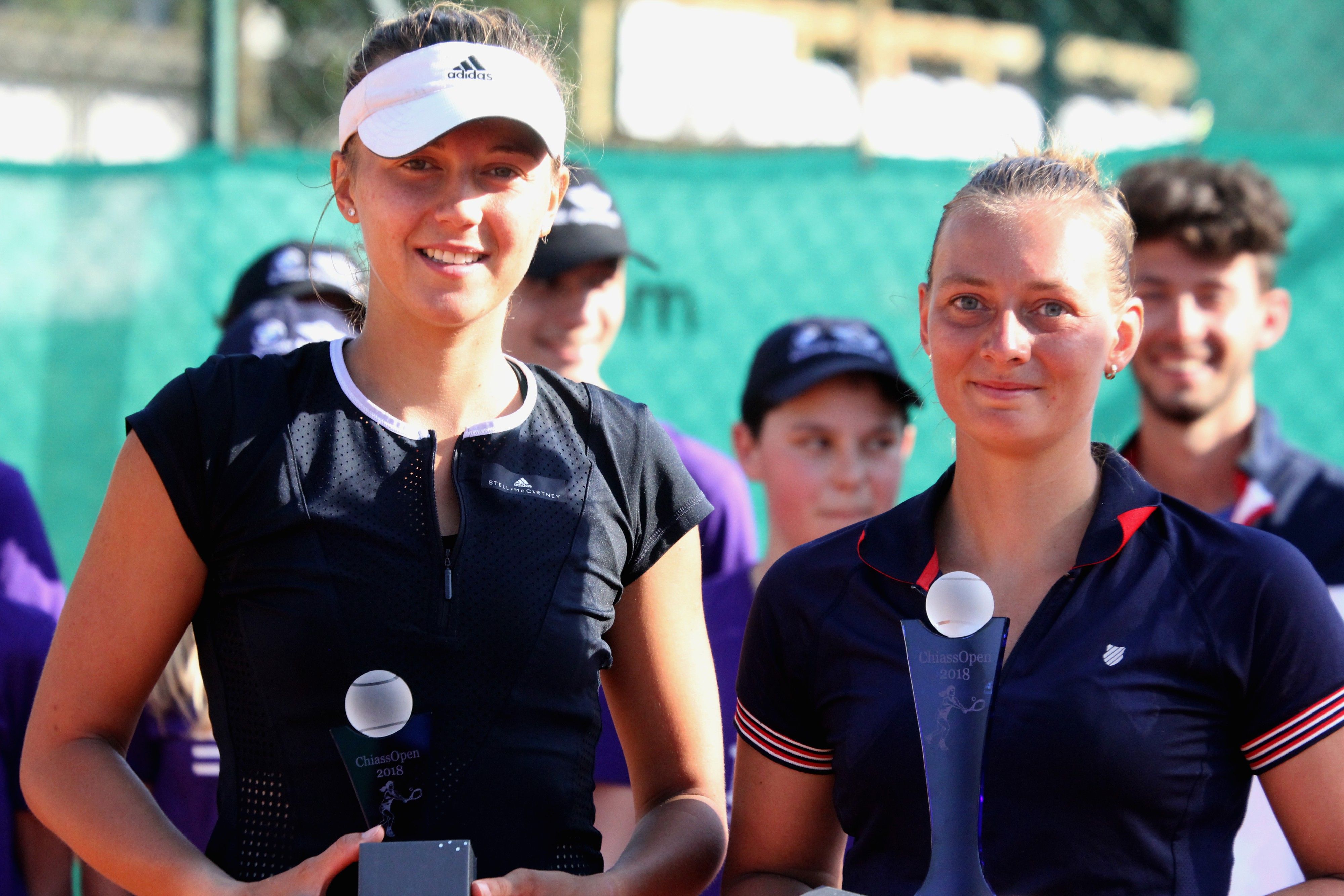 di Raluca Serban e Cindy Burger - Foto Giovi Lovisetti