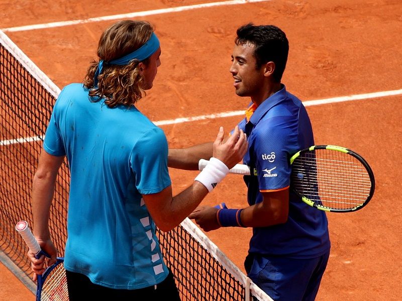 foto di Hugo Dellien, il giocatore di più alta classifica iscritto. La foto lo ritrae al recente Roland Garros dopo il match contro Stefanos Tsitsipas.