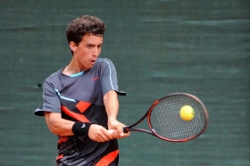 Il napoletano Riccardo Di Nocera si gioca un posto in semifinale al Tc Ambrosiano contro l'alessandrino Filippo Moroni - Foto Francesco Panunzio