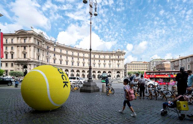 Diadora Ritorna Nel Tennis - Svelata L’Operazione Di Guerrilla Marketing: #Weareback