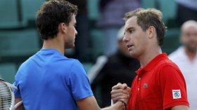 Stretta di mano tra Gasquet e Dimitrov