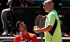 Andre Agassi su Novak Djokovic: “Se mi vuole andrò anche a Wimbledon”