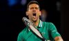 Australian Open: Novak Djokovic batte anche i problemi fisici e conquista gli ottavi di finale (Video)