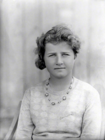 Dorothy Cheney nella foto