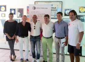 La presentazione della prima edizione dell'Adriatic Challenger: da destra: Federico Cinotti, direttore del torneo; Federico Talé, Consigliere Regione Marche; Massimo Seri, Sindaco di Fano; Paolo Lungarini, Presidente del Circolo Tennis Fano; Emiliano Guzzo, Presidente F.I.T. Marche; Lucia Pazzaglia, Direttore Provinciale BNL per Telethon