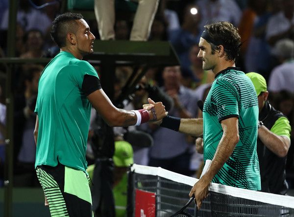 Roger Federer e Nick Kyrgios nella foto