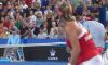 Video del Giorno: Belinda Bencic colpisce involontariamente Roger Federer
