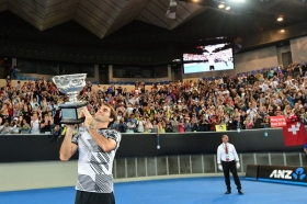 Roger Federer classe 1981, n.10 del mondo da domani