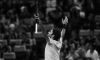Roger Federer allunga il contratto con Basilea di un altro anno e il ritiro si allontana.