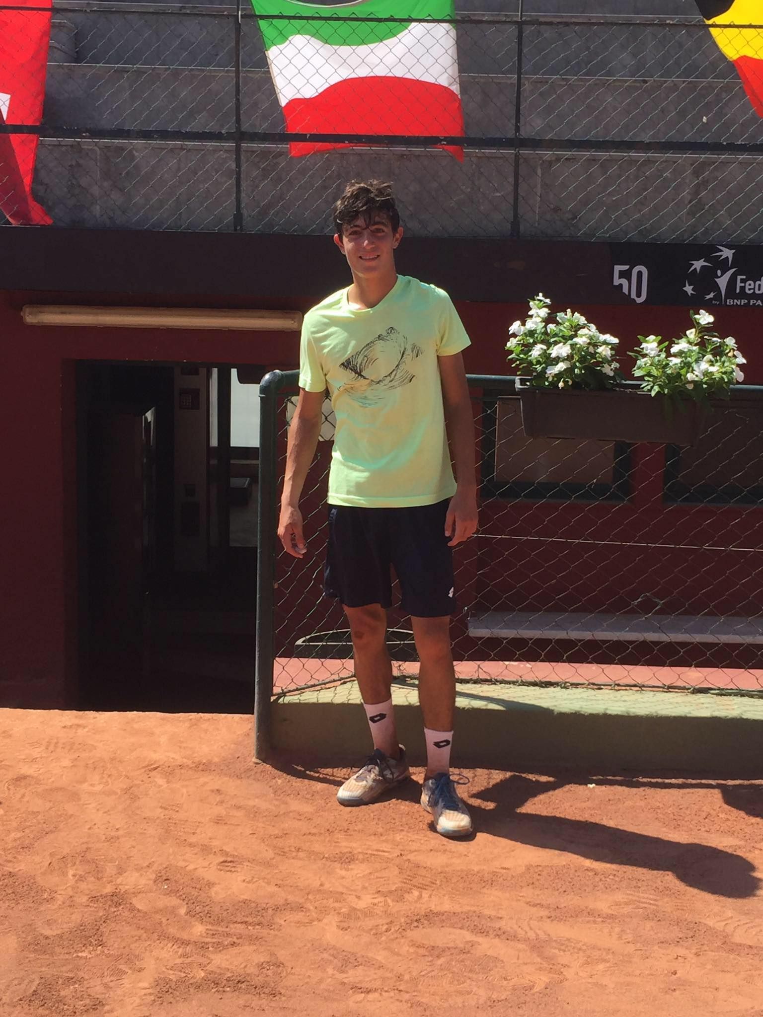 Giammarco Gandolfi, bravo a sorprendere il francese n.1 del seeding il francese Alexandre De Villipin.