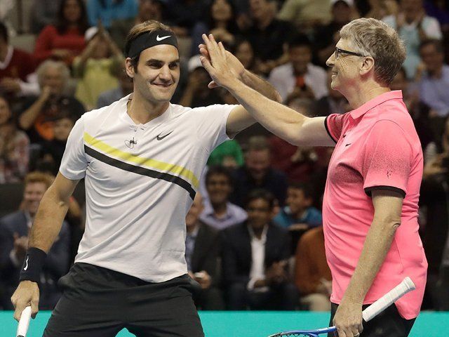 Roger Federer e Bill Gates nella foto