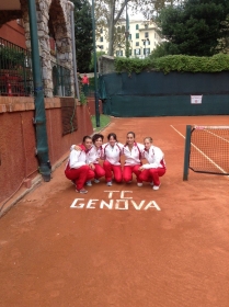 Nella foto la squadra del Tennis Club Genova