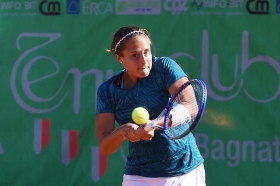 Claudia Giovine, 26 anni da Brindisi, è al secondo turno a Bagnatica. Sconfitta per 6-3 6-2 la russa Sizikova - Foto San Marco