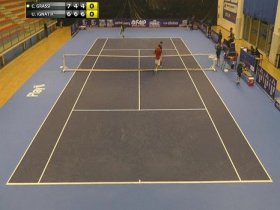 Stretta di mano tra Grassi e Ignatik