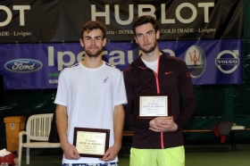 La premiazione del secondo Trofeo Città di Sondrio, con il vincitore Laurynas Grigelis (sinistra) e il finalista Quentin Halys - Foto Panunzio