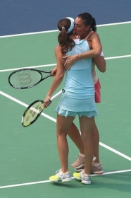 Flavia Pennetta e Martina Hingis vittoriose a Wuhan