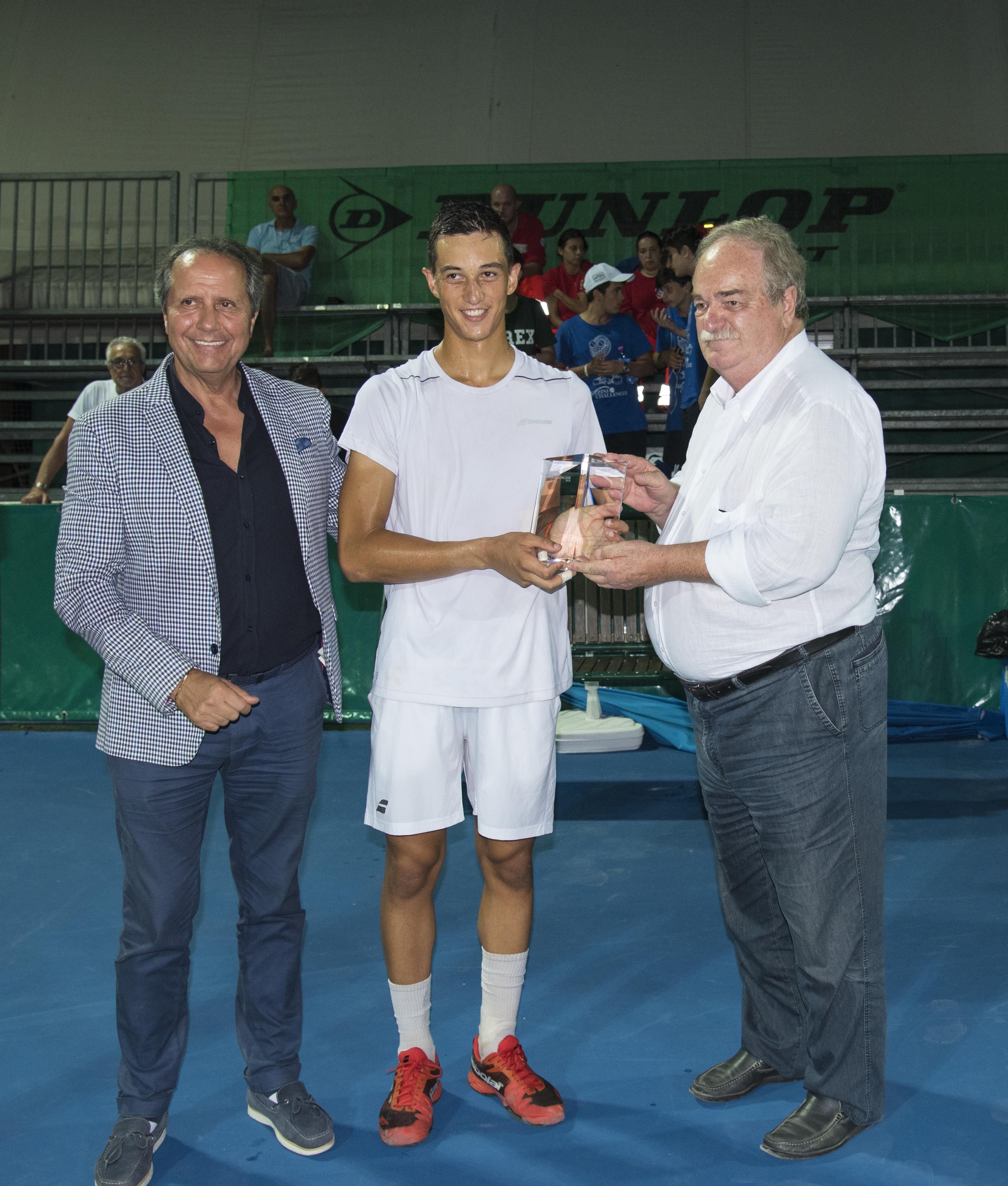 Da Recanati: Il giovane francese Hoang premiato come miglior giovane promessa