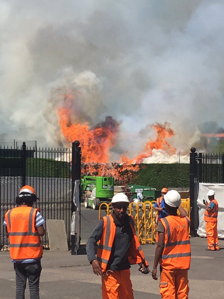 Wimbledon: Fiamme poi domate all'interno dell'All England Club