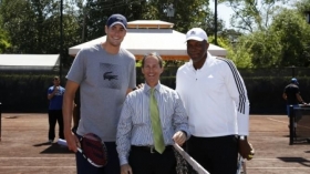 <strong>John Isner</strong>, campione uscente del torneo di Houston, ha giocato un tie-break durante la manifestazione a scopo promozionale con C<strong>lyde Draxler</strong>