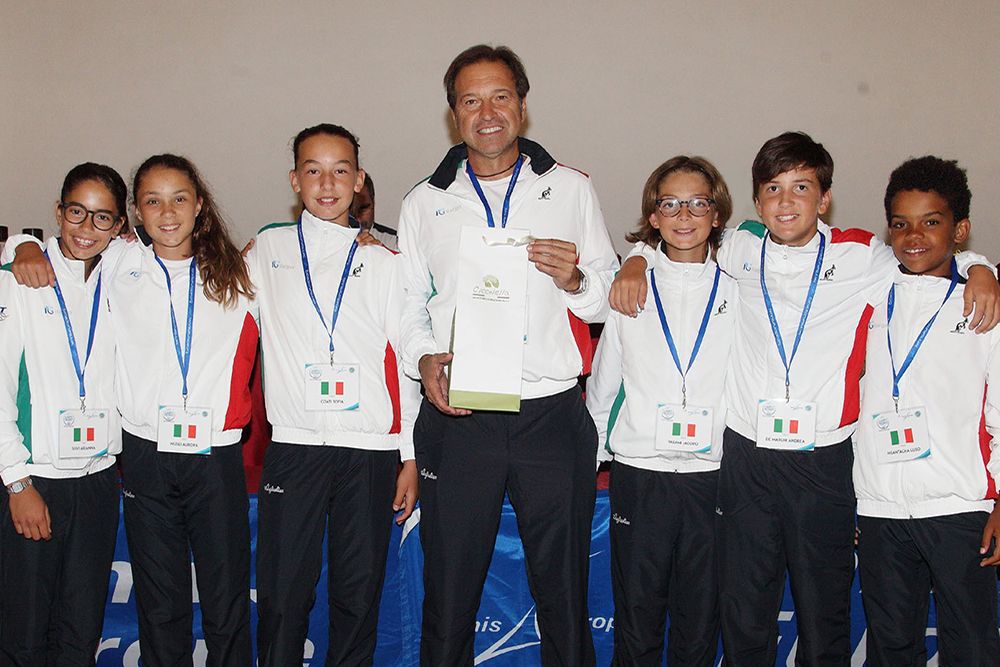 I giovani della formazione italiana. Da sinistra: Arianna Silvi, Aurora Nosei, Sofia Coati, Luca Sbrascini (cap.), Jacopo Vasami, Andrea De Marchi, Yannik Ngantcha - Foto Alvaro Maffeis