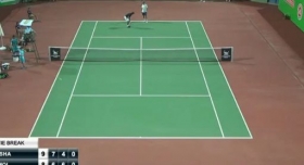 Lo strano ritiro di Malek Jaziri sul match point
