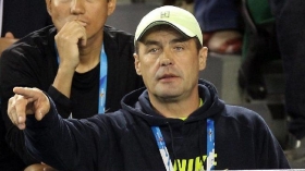 John Tomic nella foto