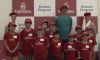 Thanasi Kokkinakis visita un campus con tanti provetti tennisti