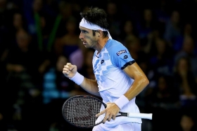 Leonardo Mayer nella foto