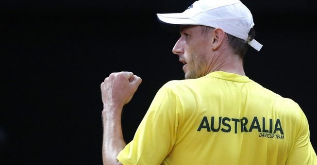 John Millman nella foto