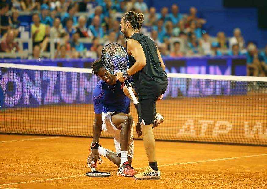 uno show tennistico da ricordare inaugura il torneo di Umago 2017 Lo spettacolare giocatore francese protagonista dell’ormai tradizionale passerella del primo sabato sera