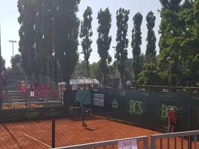 Lorenzo Musetti in azione sul Campo Centrale