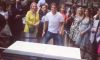 Rafael Nadal gioca a ping pong con suo Zio Toni