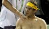Rafael Nadal rassicura tutti dopo aver chiamato il fisioterapista alla fine del secondo set nel match contro Berdych