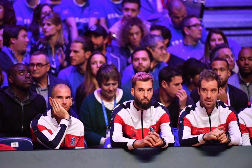 Panico agli US Open: i tennisti francesi non possono uscire dalla proprie stanze dopo il caso positivo di Paire