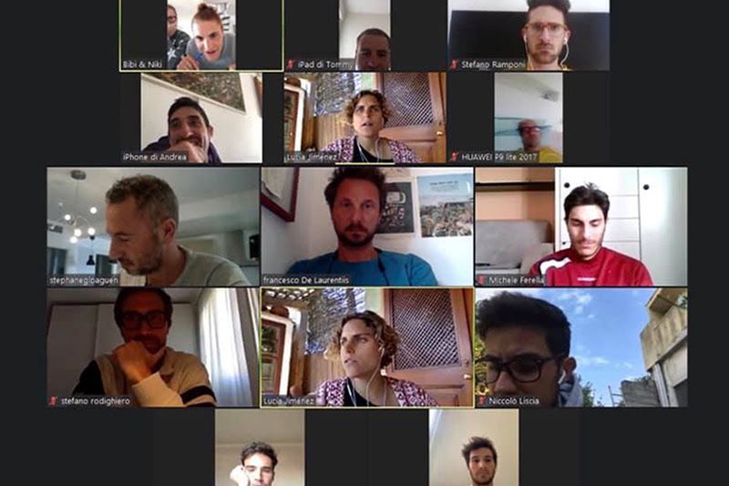 Un'immagine di una delle sedute di mental coaching online tenute da Lucia Jimenez, qui con i membri dello staff del Piatti Tennis Center