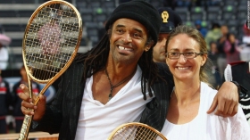 Fed Cup: Ci sarà Mary Pierce al fianco di Yannick Noah