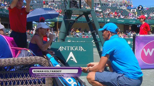 Il curioso coching di Yulia Putintseva (Video)