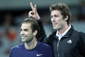 Marat Safin si è ritirato nel novembre del 2009. Il suo è il miglior pesce d'aprile di quest'anno