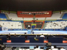Questa foto fa capire che non c'è molta rissa per assistare all'ATP Challenger Tour Finals di San Paolo.