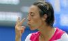 WTA Beijing: Francesca Schiavone eliminata al primo turno, sconfitta dalla Na Li in due set. L’azzurra pessima al servizio