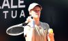 ATP Lione: Jannik Sinner rimonta Karatsev ed approda al secondo turno