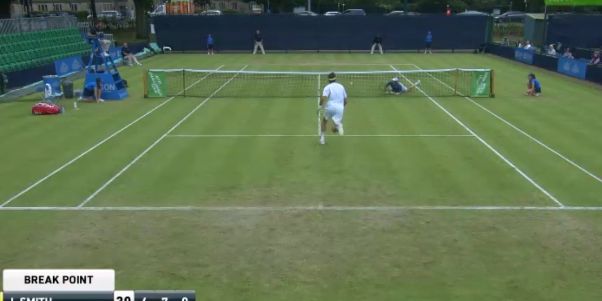 Video del Giorno: L'incredibile punto conquistato da John Patrick Smith nel match contro Luca Vanni