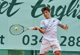 Il 19enne toscano Jacopo Stefanini ha superato il 1° turno contro il coreano Yunseong Chung - (foto Alberto Locatelli).
